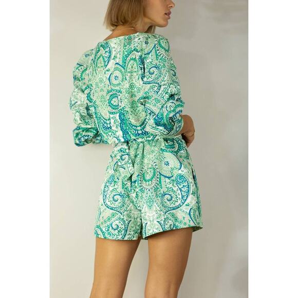 Mulla Paisley Crop Top and Shorts Set - Picture 11 of 12
